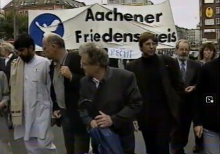 Foto ansehen ZDF-ueber-Emmaus-Köln_1994_cover.jpg