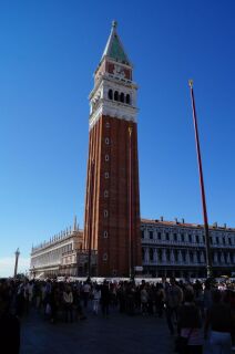 photo/58f6370b-17fd-4af4-8bc0-ce168fd3d5d4-3