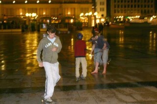 photo/75c7fd55-2eda-4b8a-b49d-d676d80b4ef6-3