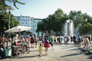 Piethan_Brunnen-Ebertplatz_Wasser-marsch_web-6399-1024x683.jpg